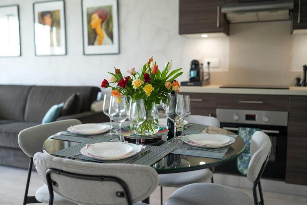 Le Saint Val 004, Appart. Neuf, Jardin, Parking ภายนอก รูปภาพ